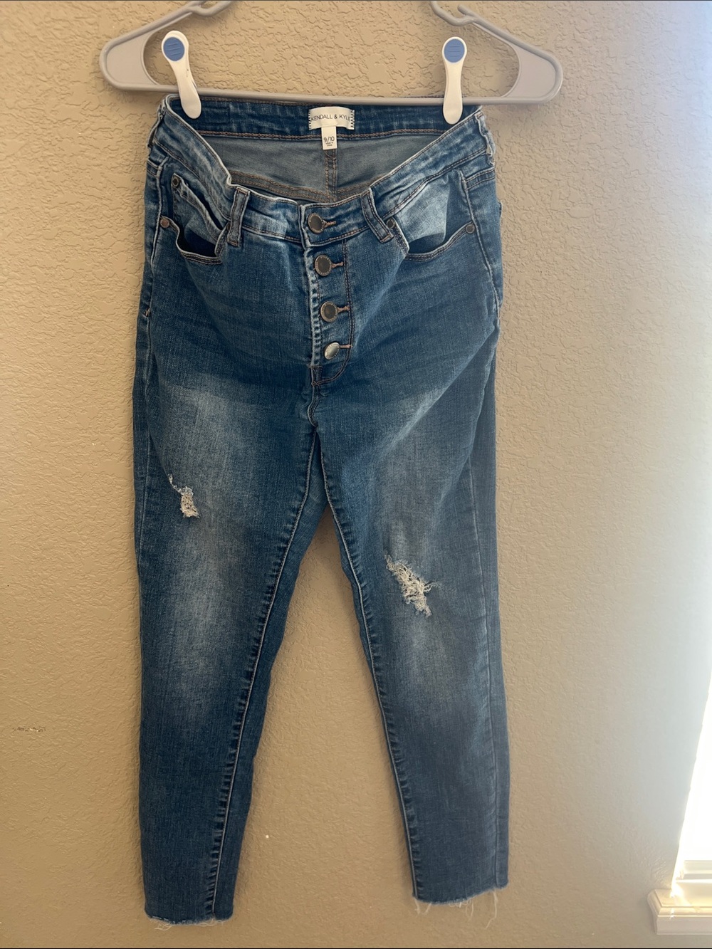 Kendall & Kylie 9/10 Skinny Jeans Raw Edge
